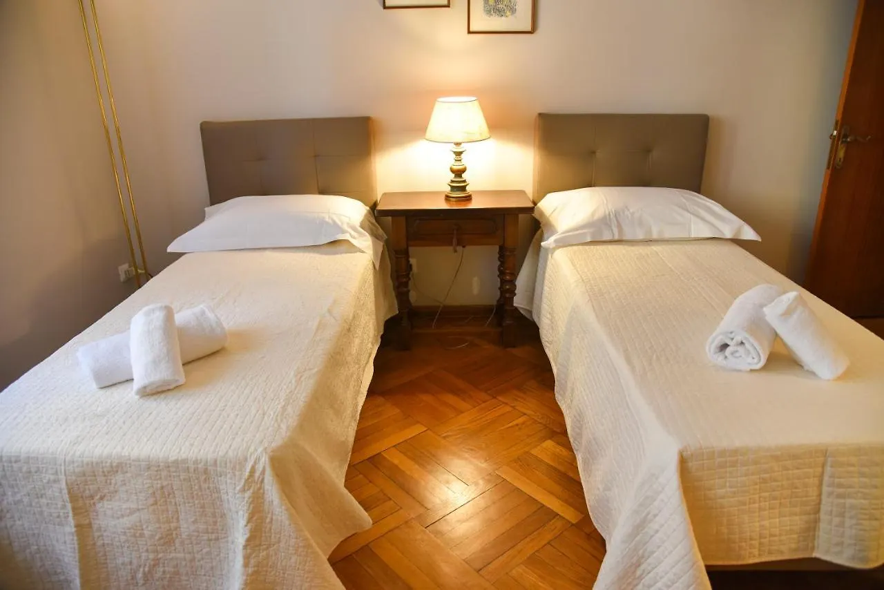 Lily Apartment Florence
